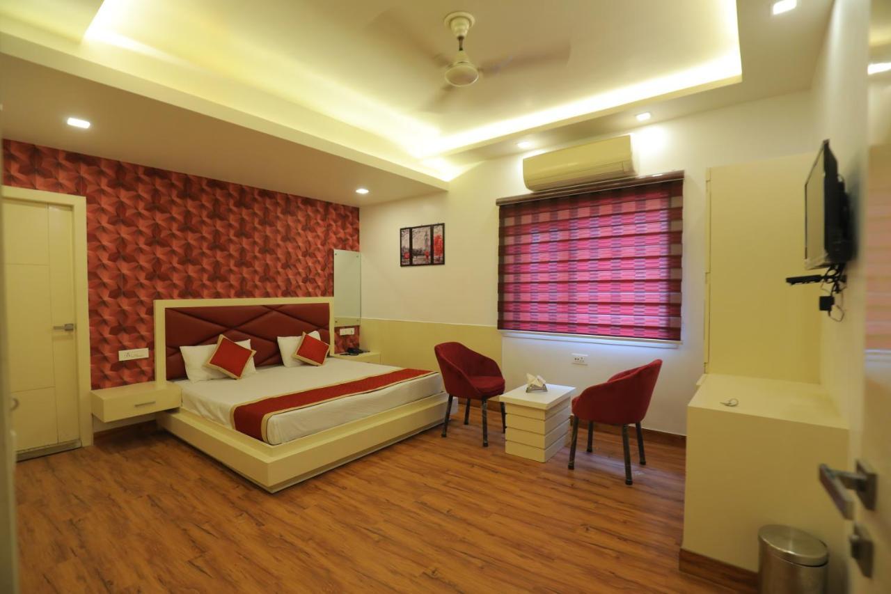 Hotel Sahib'S Red Carpet - The Family & Corporate Hotel Agra  Luaran gambar