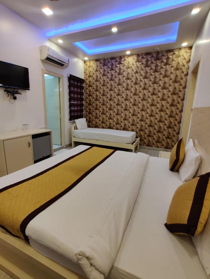 Hotel Sahib'S Red Carpet - The Family & Corporate Hotel Agra  Luaran gambar
