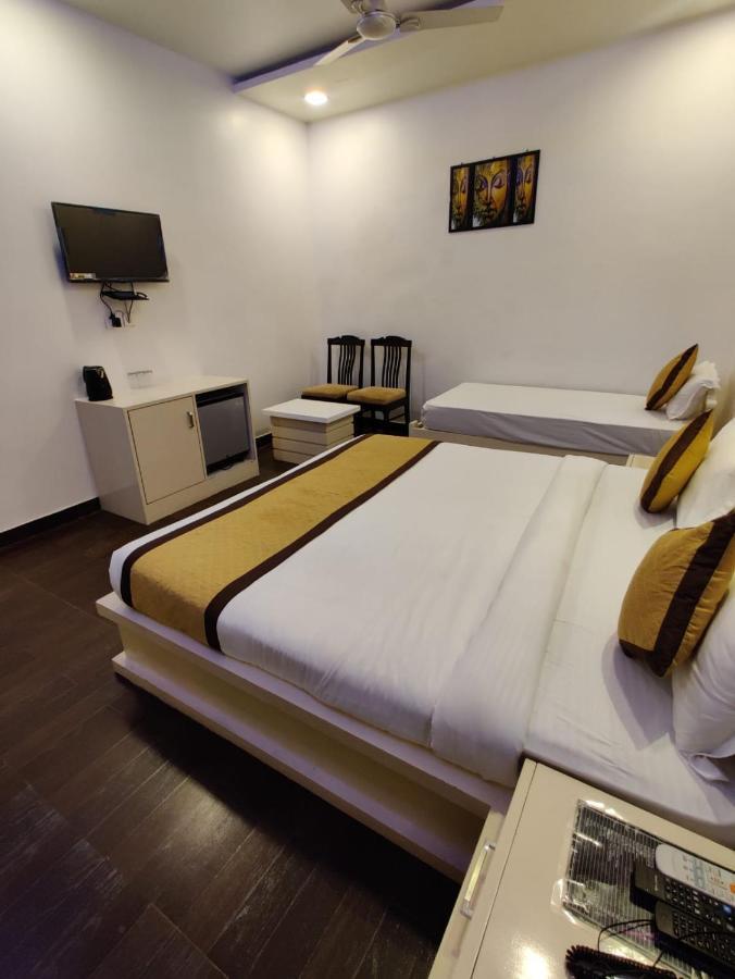 Hotel Sahib'S Red Carpet - The Family & Corporate Hotel Agra  Luaran gambar