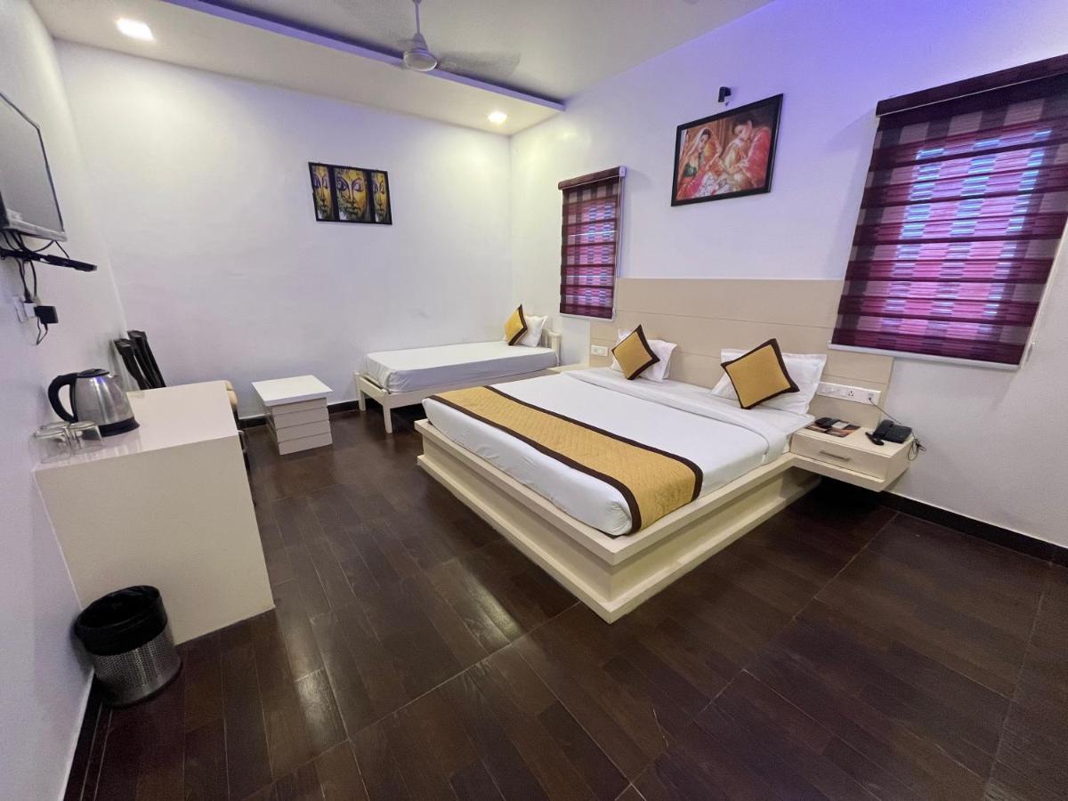 Hotel Sahib'S Red Carpet - The Family & Corporate Hotel Agra  Luaran gambar