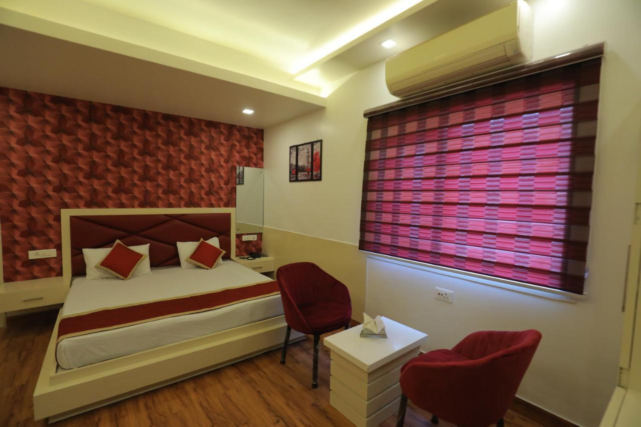 Hotel Sahib'S Red Carpet - The Family & Corporate Hotel Agra  Luaran gambar