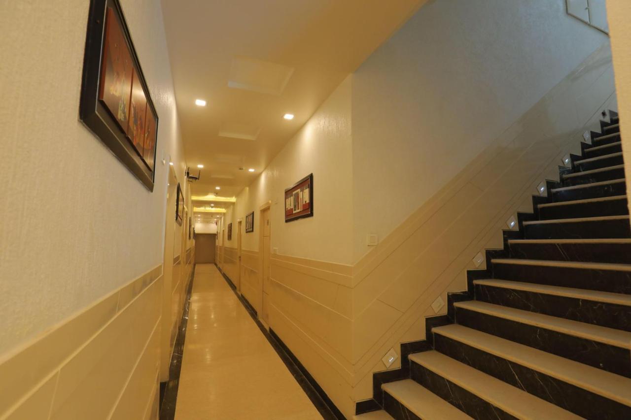 Hotel Sahib'S Red Carpet - The Family & Corporate Hotel Agra  Luaran gambar